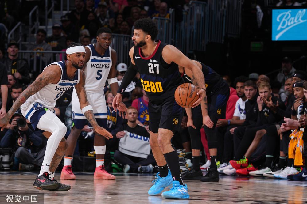 与加纳乔形 与加纳乔形