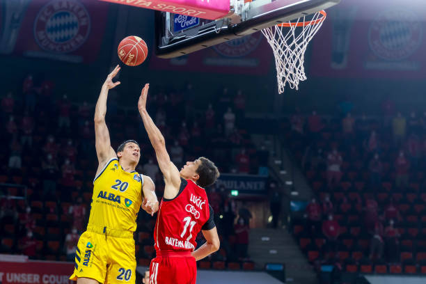 现出灵活性 现出灵活性